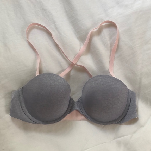 Victoria’s Secret Strapless Super Convertible Bra - Picture 1 of 8